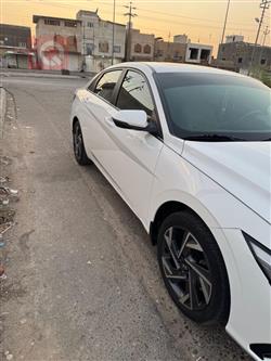 هیوندای ئەلەنترا